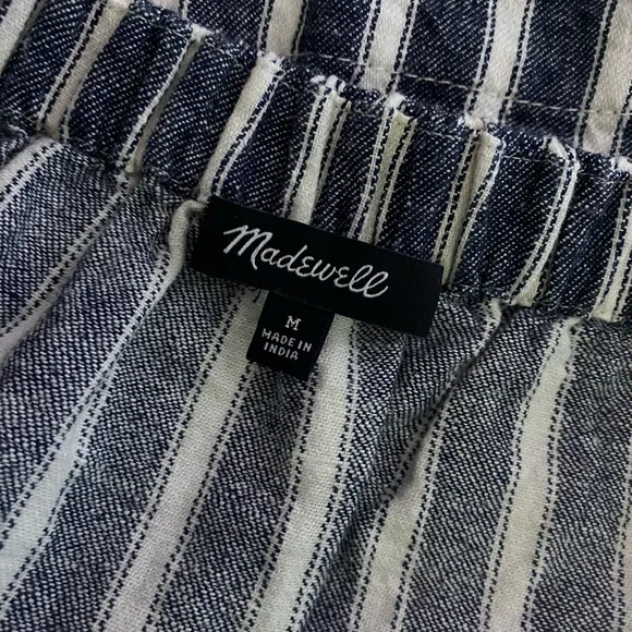 Madewell Squareneck Top in Linen Blend
Stripe - Picture 7 of 9